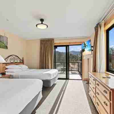 Coyote Mountain Lodge Rooms