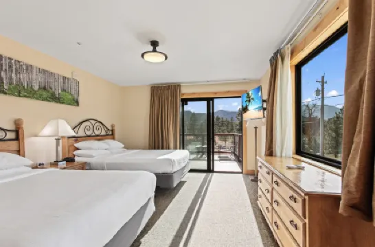 Coyote Mountain Lodge