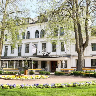 Stadshotellet i Lidköping Hotels near GAMLA RÅDHUSET