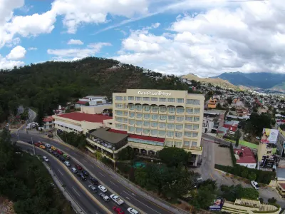 Hotel Fortin Plaza Hotels in der Nähe von Panteón General