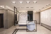 Lavris City Suites