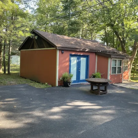2 bedroom Cabin, perfect beach getaway