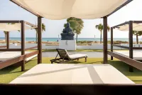 布達海灘 LIVVO 飯店