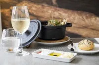DoubleTree by Hilton Lisbon - Fontana Park - breakfast