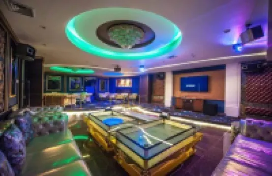Royal Mountain Hotel