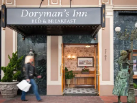 Doryman's Oceanfront Inn Hotels near Newport Beach