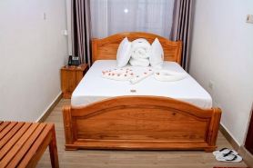 Wooden Haven Hotel