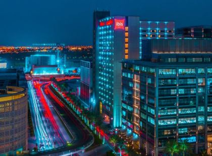 Ibis One Central