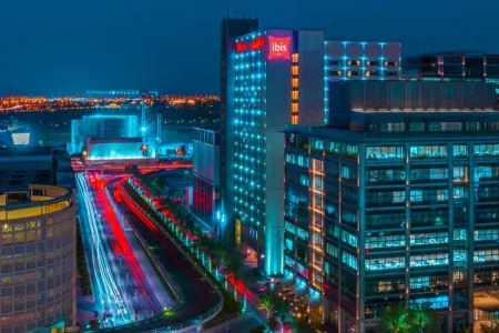 Ibis One Central