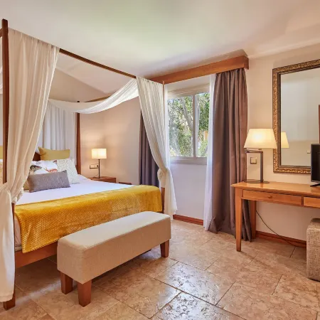 Pula Suites Boutique Resort