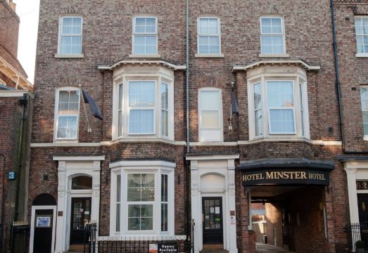 더 민스터 호텔