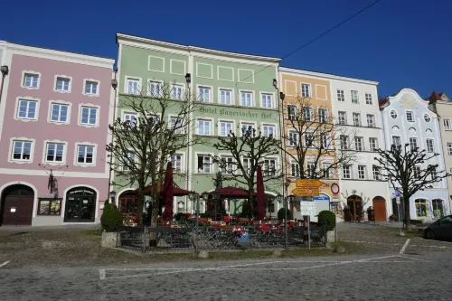 Bayerischer Hof Hotels in Burghausen