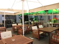 Hotel Kapitol Hotels in 