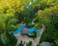 Ian Anderson's Caves Branch Adventure Co - piscina