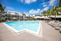 Le Peninsula Bay Beach Resort & Spa Hotels in Pointe d'Esny