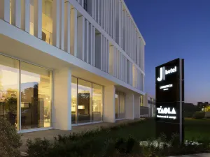 J Hotel