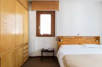 Orobie Master Guest Apartment - Parkplatz
