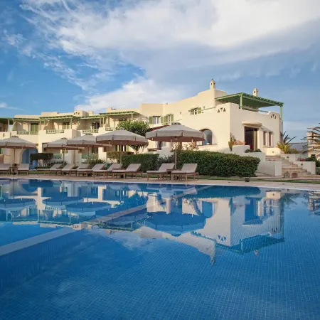 Finikas Hotel