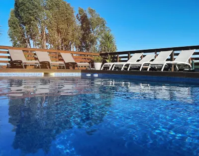 Herdade do Kuanza Hotels near Ponte sobre o Rio Mira
