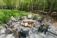 A safe, modern house in the woods just minutes from  downtown Jim Thorpe