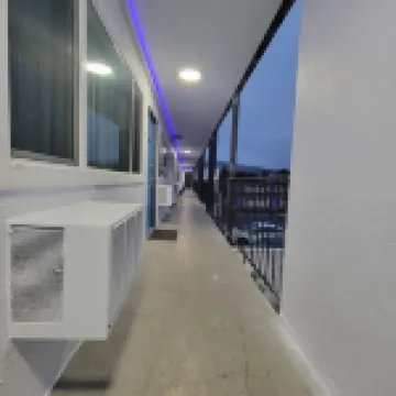 洛杉磯聖佩德羅港口的客人港灣旅館