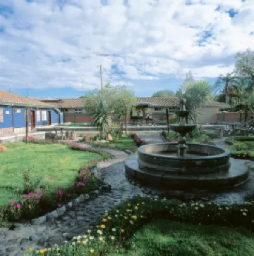 朗帕巴洛薩酒店