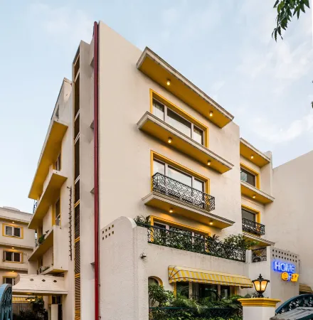 Home@F37 Kailash Colony Metro