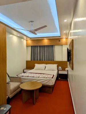 Hotel Star Plus Hotels in der Nähe von আর্মি গলফ ক্লাব