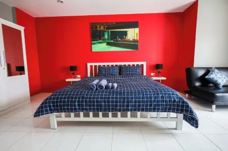 Karon Studio Apartment