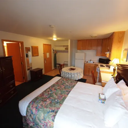 Executive House Suites Hotel & Conference Centre Hotels in High Level