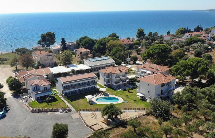 Finikas Garden Beach Resort Nikiti