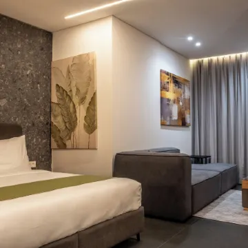 L'Avenue Hotel Apartments