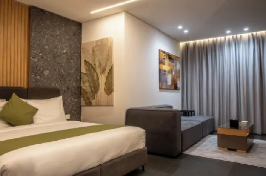 L'Avenue Hotel Apartments