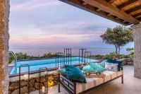 Villa la Bella in Ottiolu - Pools
