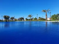 MC Palace Hotel - Parkplatz