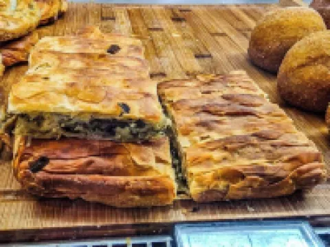 オクトリア スイーツ エヴロスのホテル