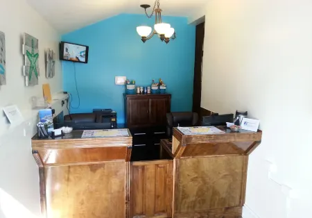 Colors on White Отели рядом с достопримечательностью «Ки-Уэст Баттерфлай энд Нейчер Консерватори»