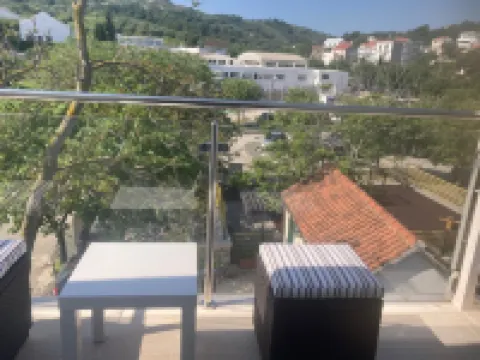 Apartment Villa Sunshine Hotels in Sutivan