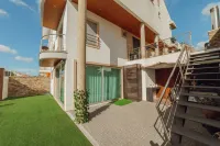 Pool & Cinema Villa by Vacationy Hotels in Valongo