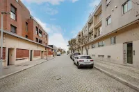 Espinho Retreat with Balcony