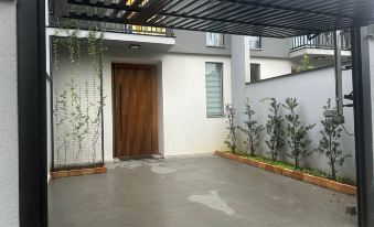 GEMINADO CASA 2 ALTO PADRÃO 3 QUARTOS