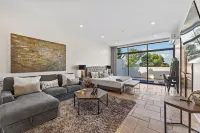 Las Haciendas Hotels in Bullet Tree Falls