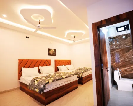 SAATWIK HOTEL Hotels in Chhatarpur