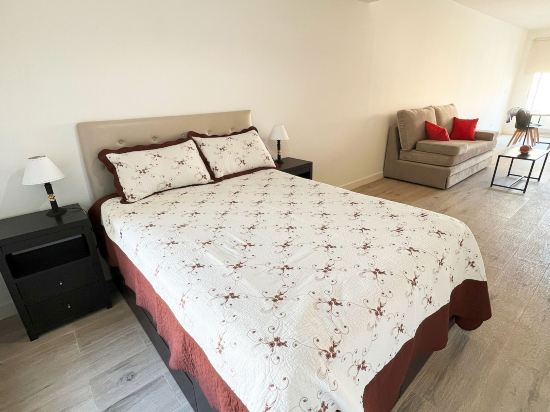 RentUp - Almagro Estudio moderno a estrenar con terraza privada del edificio y balcon A pasos de Av Corrientes y Hospital Ital