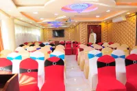 Hyders Park the Business Hotel - Airport Shuttle