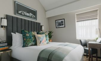 The Selwyn, Richmond