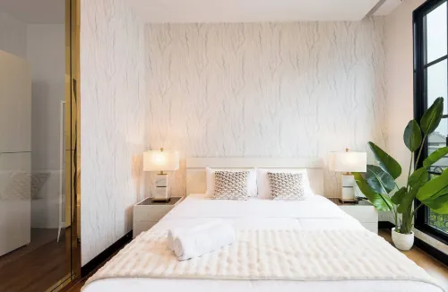 時尚七床帶泳池別墅配影院和電梯 - 距BTS 2分鐘