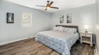 NEW! 3 bed, 1.5 Bath, Games, WIFI Hôtels à proximité de : Delta County Historical Museum