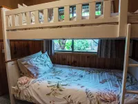 Woongarra Cottage - Tranquil Off-Grid Nature Escape in a Bush Setting Hotels in Beechworth