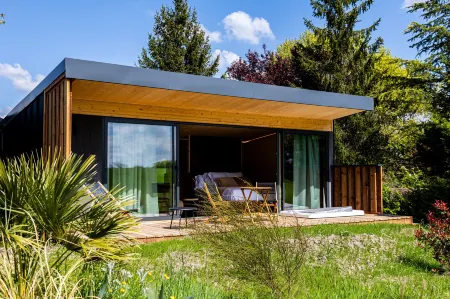 Lodges d'Exception Avec Jacuzzi privé I Montluçon I Auvergne Отели в г. Шамбон-сюр-Вуэз